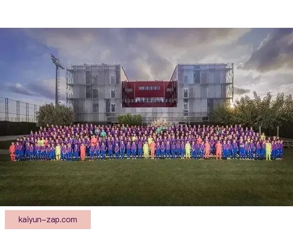 巴萨青训体系：培养未来足球巨星的秘密与成功之道解析